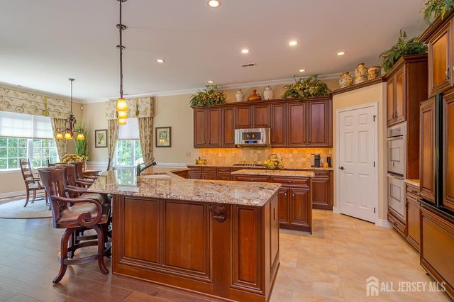 160 Tournament Drive, Monroe, NJ 08831