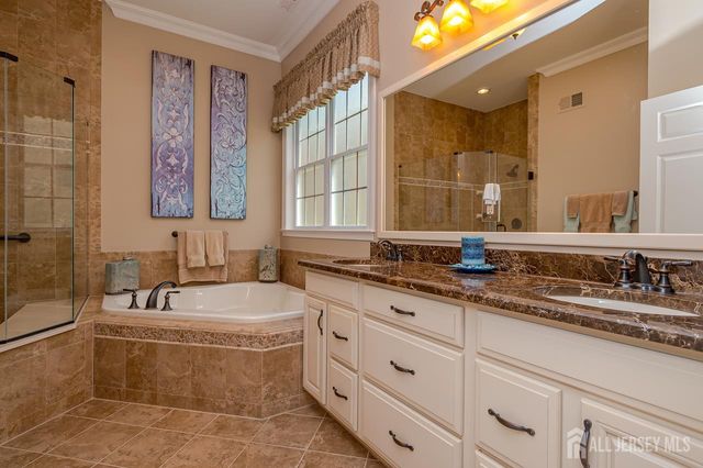 160 Tournament Drive, Monroe, NJ 08831