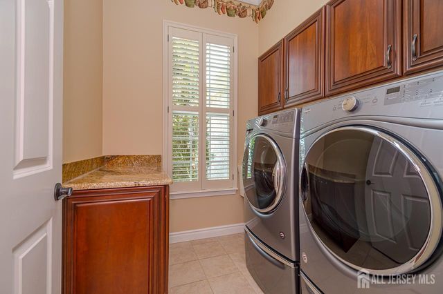 160 Tournament Drive, Monroe, NJ 08831