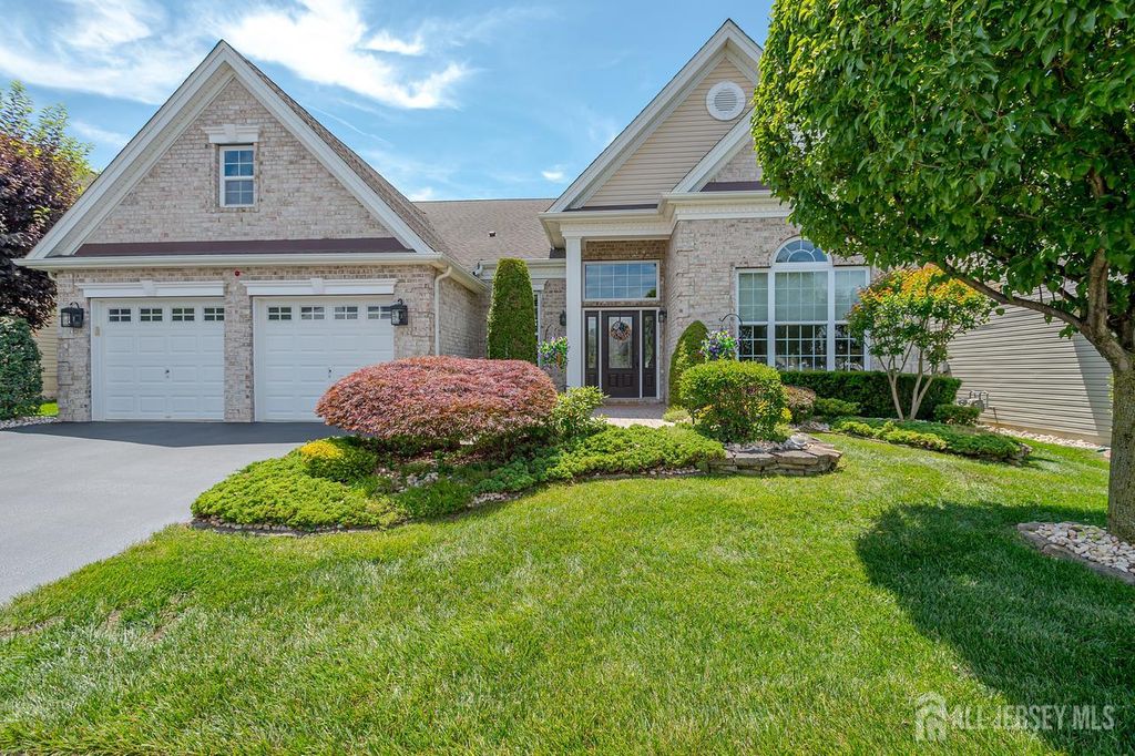 160 Tournament Drive, Monroe, NJ 08831