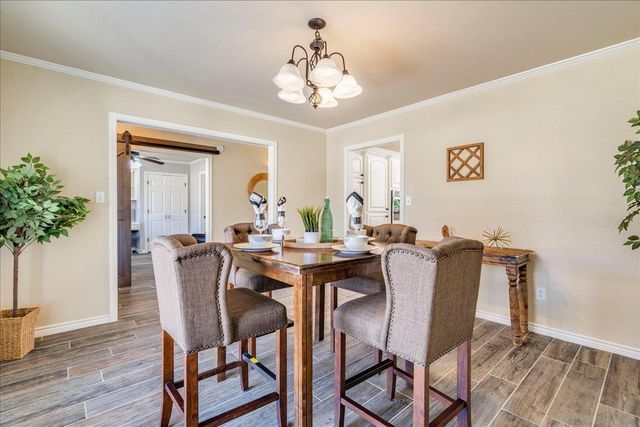 8301 Brewer LN, Salado, TX 76571