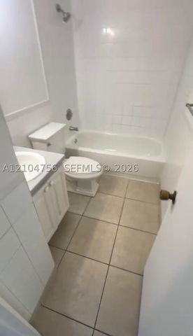 4431 Treehouse Ln H28, Tamarac, FL 33319