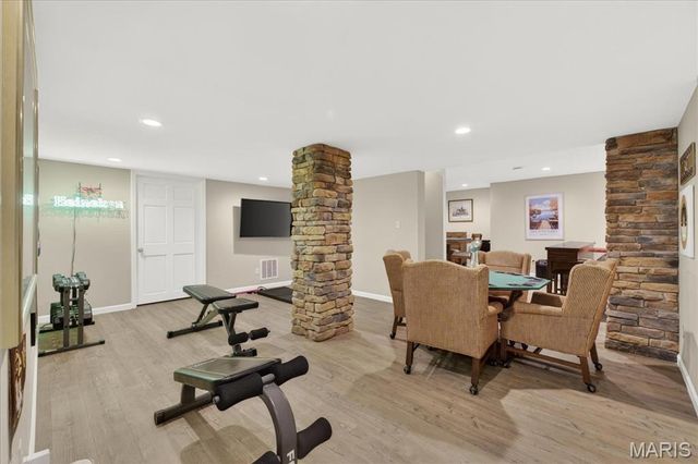 260 Pennington Lane, Clarkson Valley, MO 63005