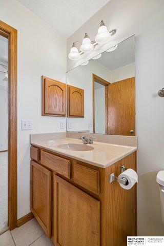 7031 N 16th Street, Lincoln, NE 68521