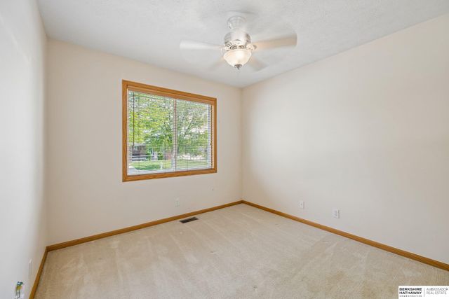 7031 N 16th Street, Lincoln, NE 68521