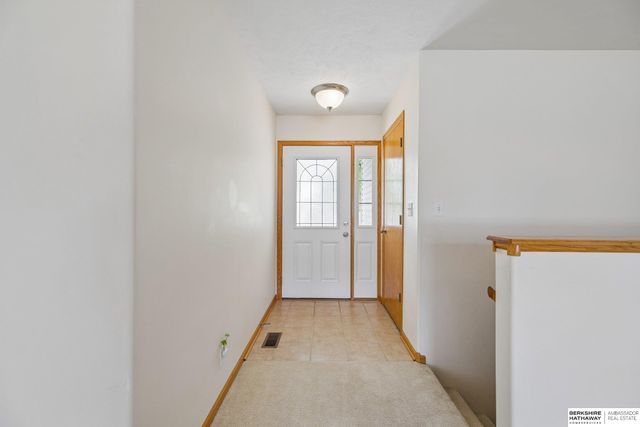 7031 N 16th Street, Lincoln, NE 68521