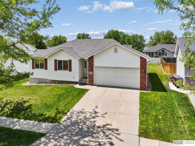 7031 N 16th Street, Lincoln, NE 68521