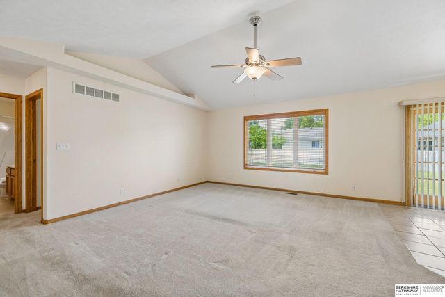 7031 N 16th Street, Lincoln, NE 68521