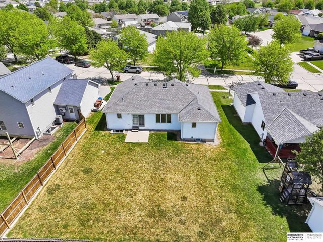7031 N 16th Street, Lincoln, NE 68521