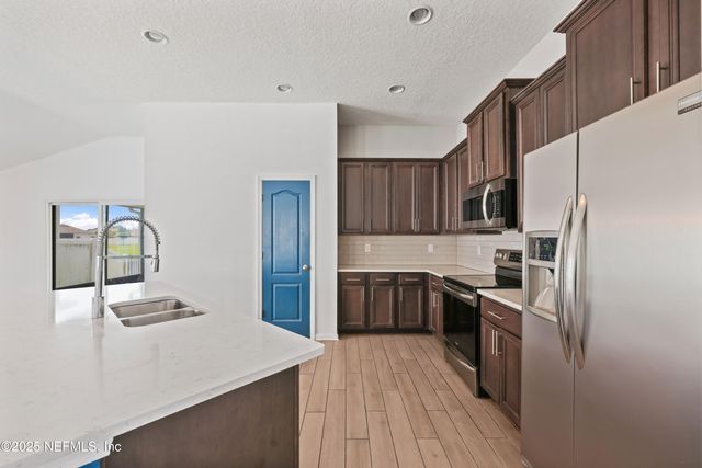 11620 LAKE CHUBB Drive, Jacksonville, FL 32226