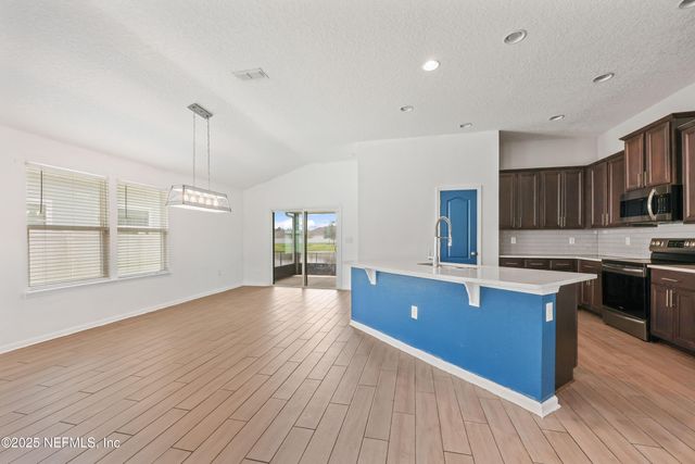 11620 LAKE CHUBB Drive, Jacksonville, FL 32226
