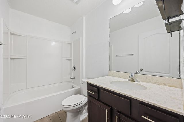 11620 LAKE CHUBB Drive, Jacksonville, FL 32226