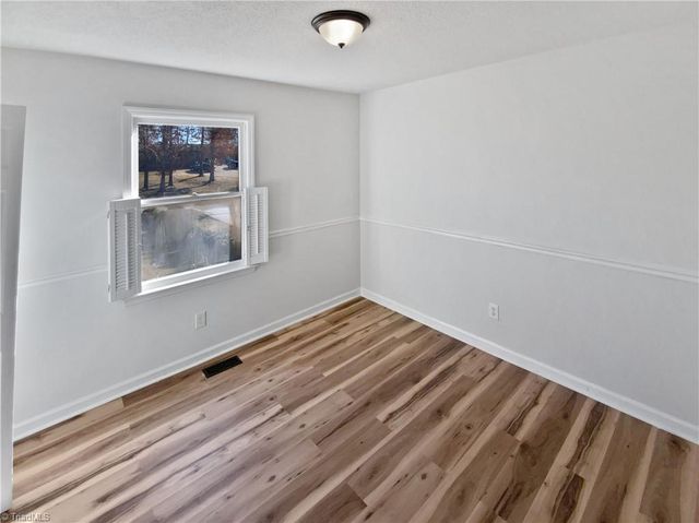 147 Dove Meadows Drive, Archdale, NC 27263