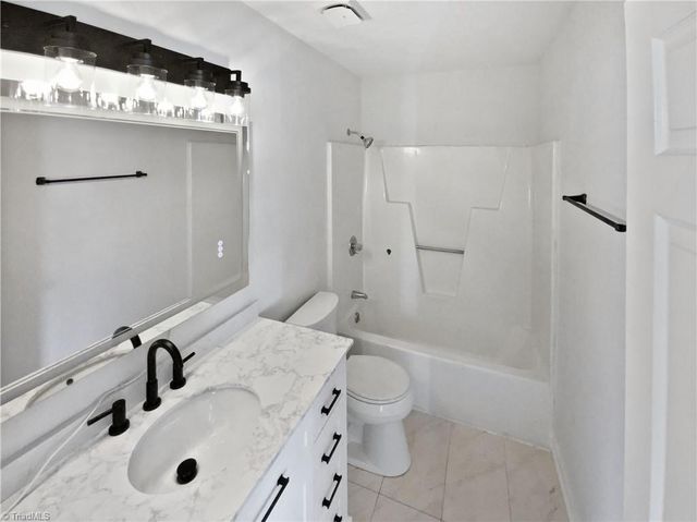 147 Dove Meadows Drive, Archdale, NC 27263