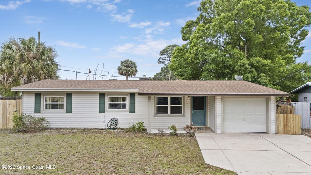 185 Moore Avenue, Merritt Island, FL 32952