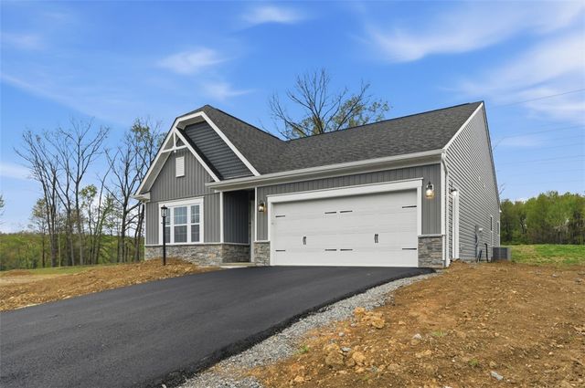 121 July Drive, City Of But Sw, PA 16002