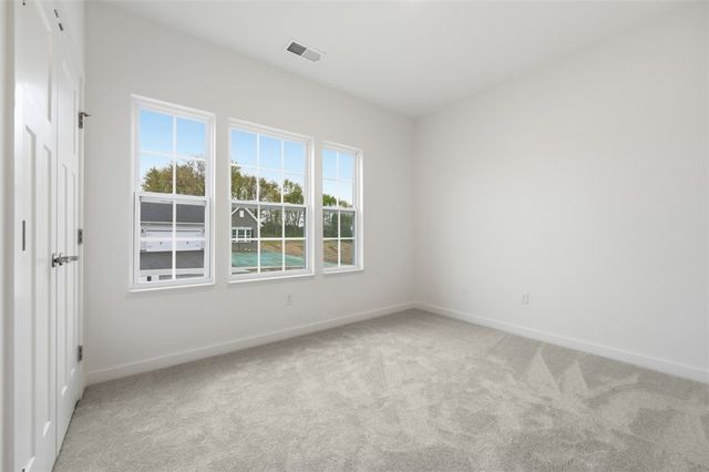 121 July Drive, City Of But Sw, PA 16002