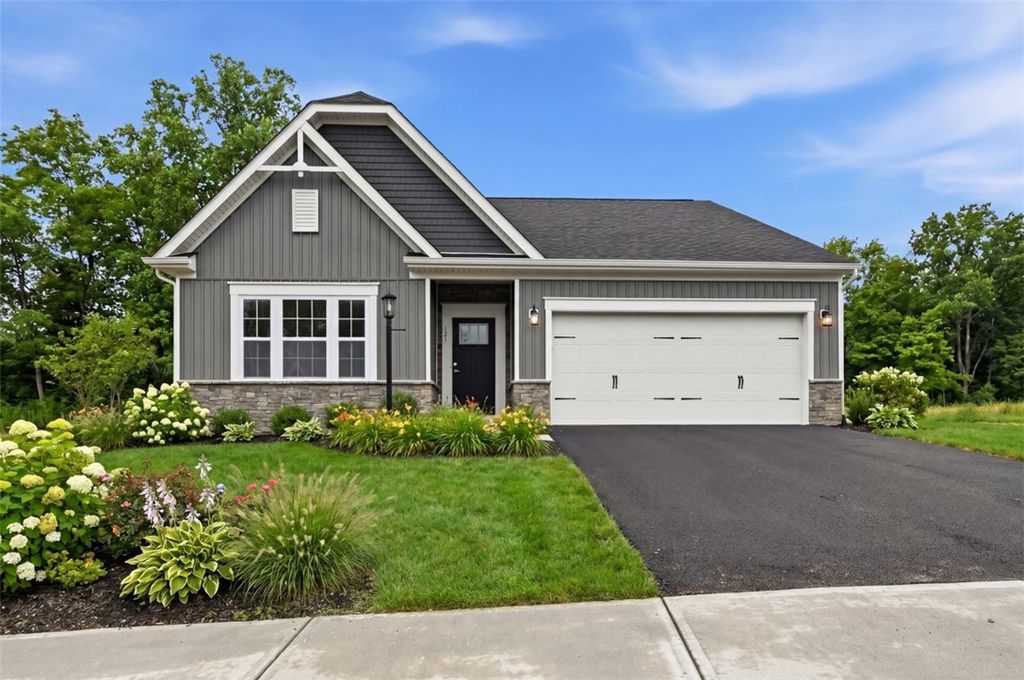 121 July Drive, City Of But Sw, PA 16002