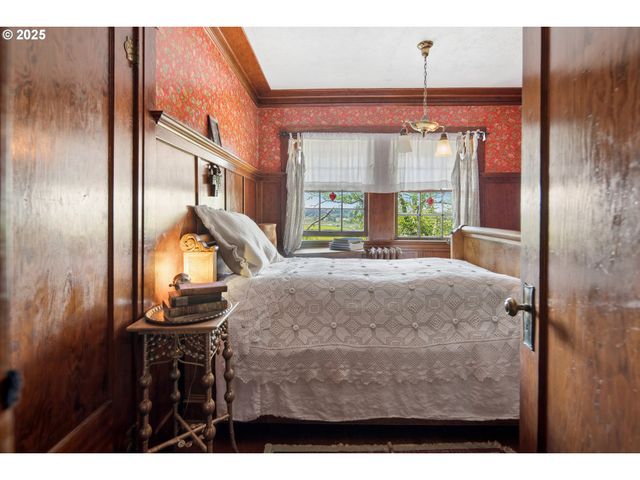 91755 LEWIS AND CLARK Rd, Astoria, OR 97103