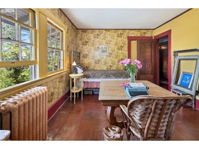 91755 LEWIS AND CLARK Rd, Astoria, OR 97103