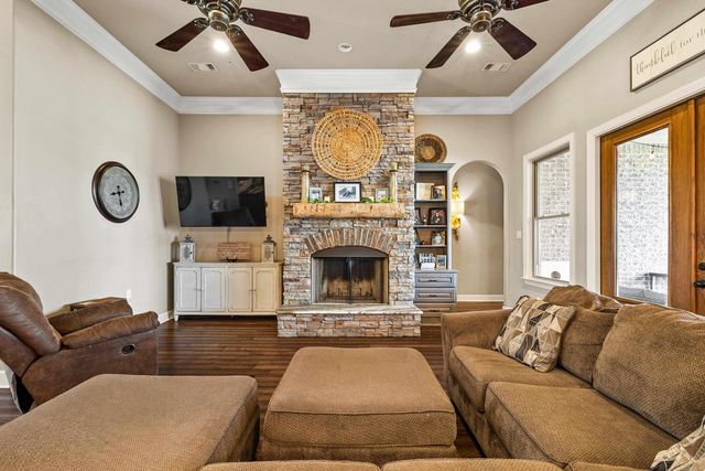 5823 Gregory Road, Benton, AR 72019