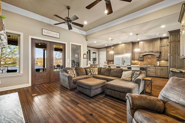 5823 Gregory Road, Benton, AR 72019