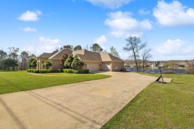 5823 Gregory Road, Benton, AR 72019