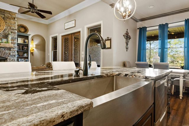 5823 Gregory Road, Benton, AR 72019