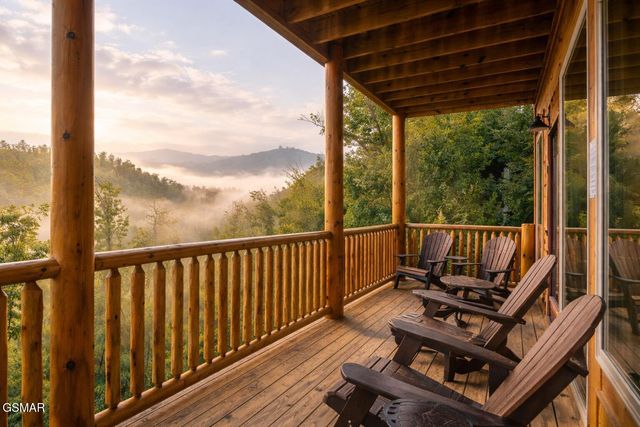 1854 Billard Way, Sevierville, TN 37876