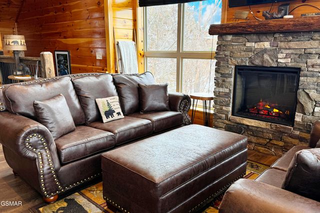 1854 Billard Way, Sevierville, TN 37876