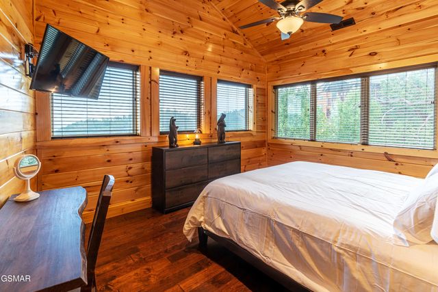 1854 Billard Way, Sevierville, TN 37876