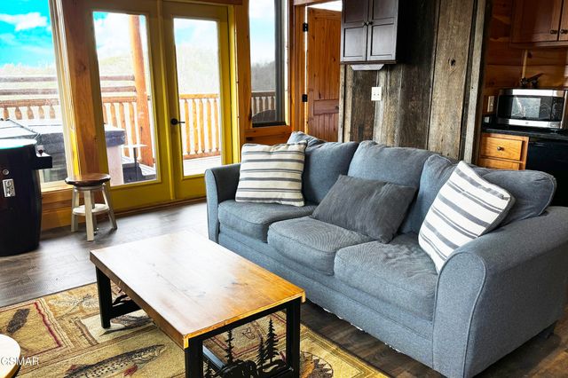 1854 Billard Way, Sevierville, TN 37876