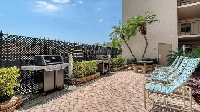 1001 BENJAMIN FRANKLIN DRIVE 110, Sarasota, FL 34236