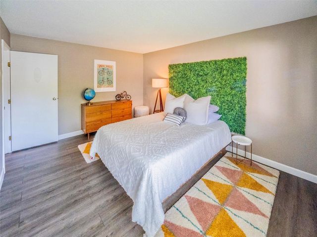 1051 S HIGHLAND STREET 7E, Mount Dora, FL 32757