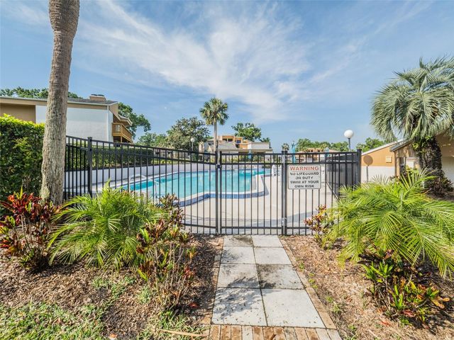 1051 S HIGHLAND STREET 7E, Mount Dora, FL 32757