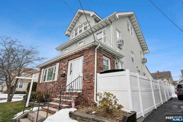 30 Lincoln Avenue, Totowa, NJ 07512