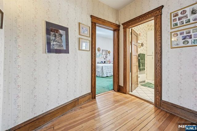 30 Lincoln Avenue, Totowa, NJ 07512