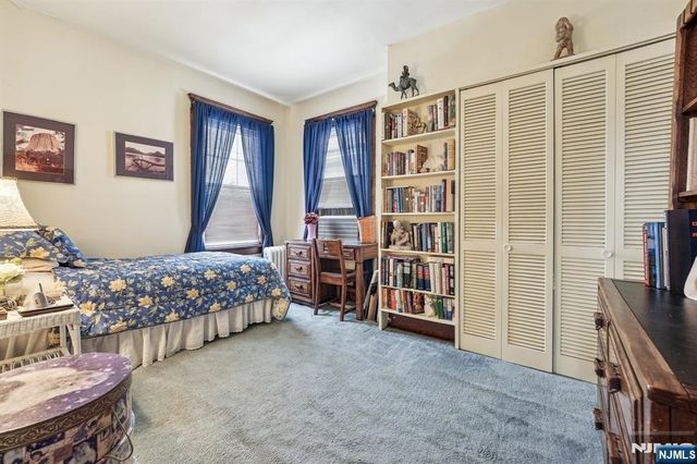 30 Lincoln Avenue, Totowa, NJ 07512