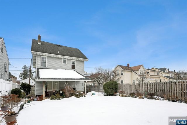 30 Lincoln Avenue, Totowa, NJ 07512