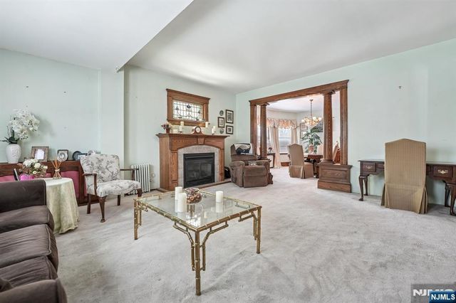 30 Lincoln Avenue, Totowa, NJ 07512