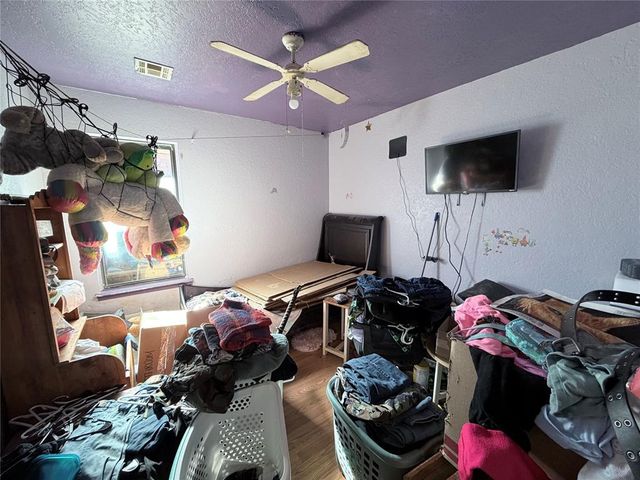 8013 Wilshire Ridge Drive, Oklahoma City, OK 73132