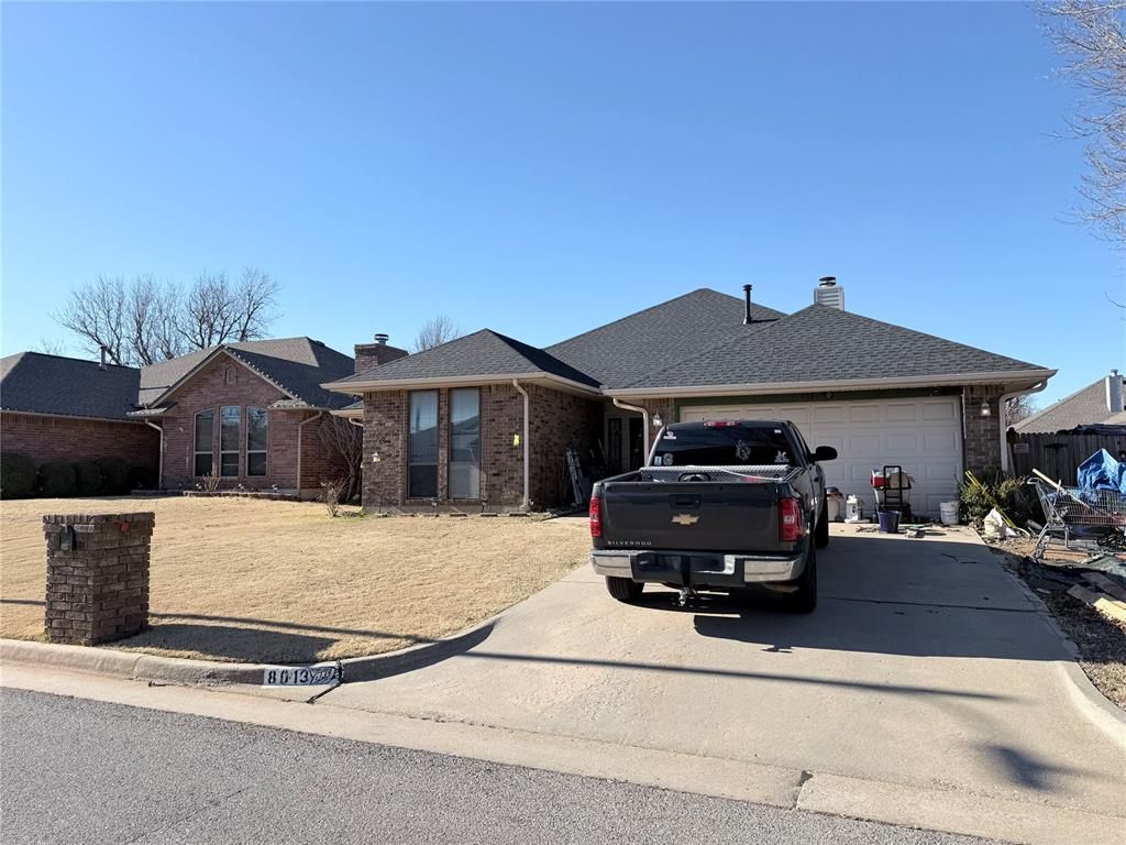 8013 Wilshire Ridge Drive, Oklahoma City, OK 73132