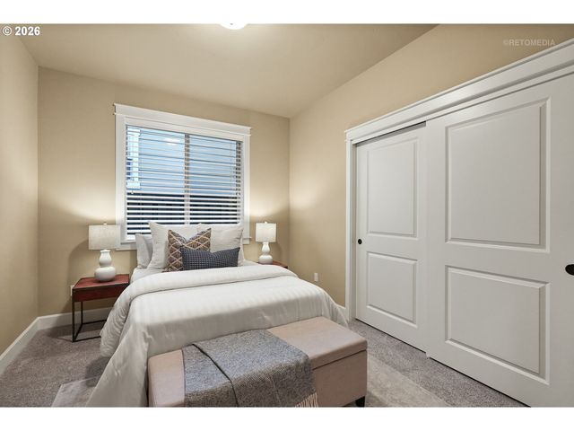 9904 Nw WAYNE Ln, Portland, OR 97229