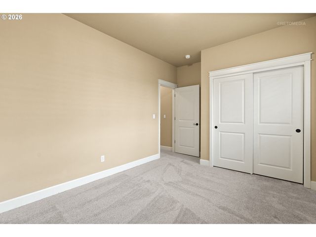 9904 Nw WAYNE Ln, Portland, OR 97229