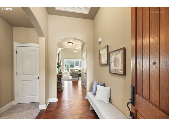 9904 Nw WAYNE Ln, Portland, OR 97229
