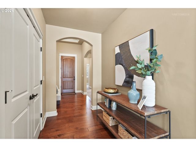 9904 Nw WAYNE Ln, Portland, OR 97229