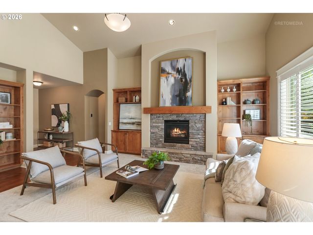 9904 Nw WAYNE Ln, Portland, OR 97229