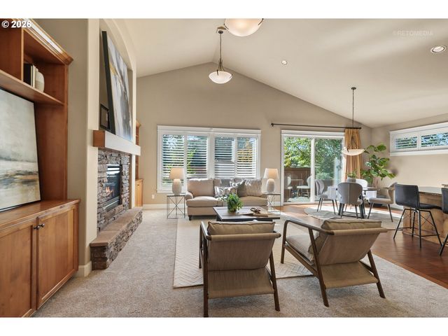 9904 Nw WAYNE Ln, Portland, OR 97229