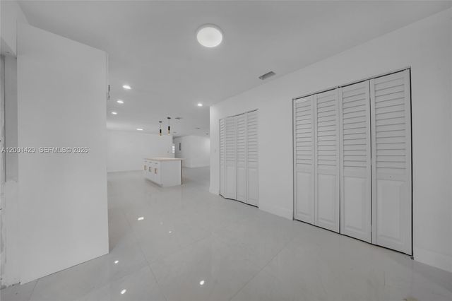 1320 NW 72nd Avenue, Plantation, FL 33313