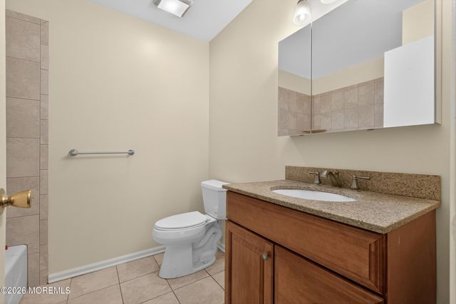 2101 Bayhead Drive 2101, Parlin, NJ 08859